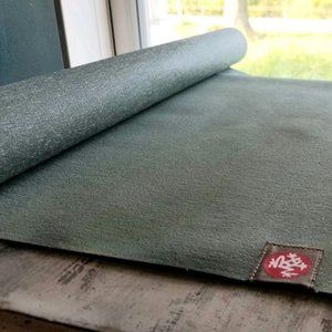 Manduka Sage Green Travel Yoga Mat